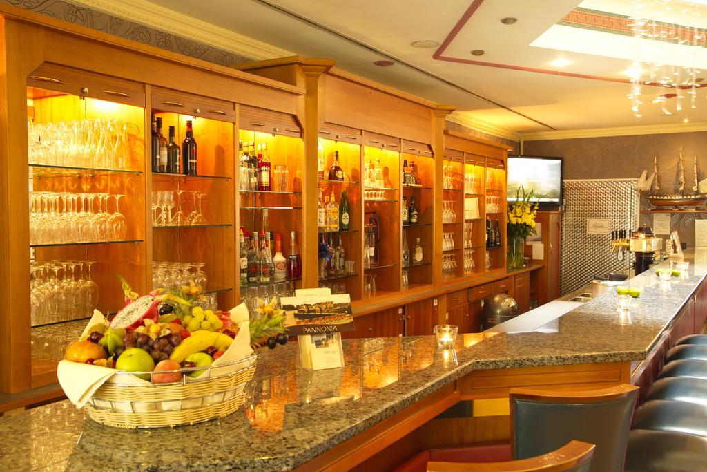 茨威森海景酒店 措伊滕 外观 照片